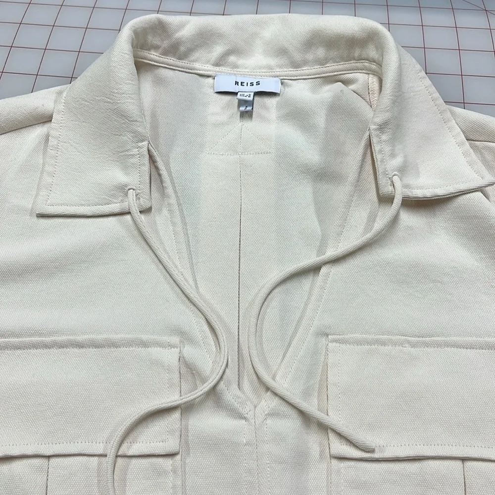 REISS Fleur Twin Pocket V-Neck Back Detail Lagenlook Minimalist Cream Blouse 0 - Picture 9 of 16